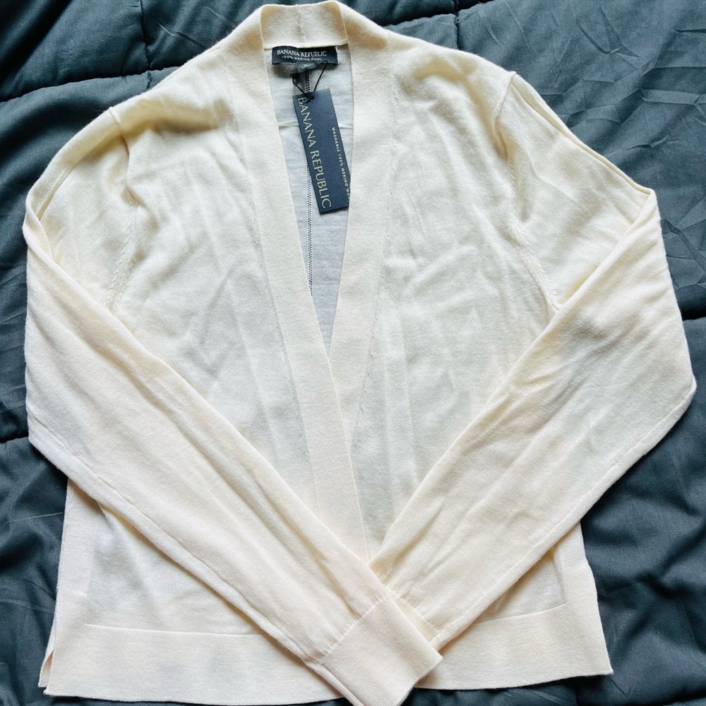 Banana Republic Cream Cardigan Small NWT